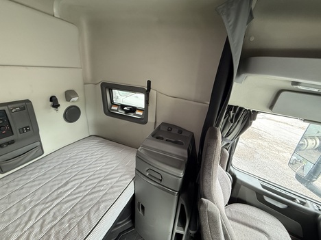 https://pub.imanpro.net/mktruck/photo/324820/TH_4.jpg?20260612183650