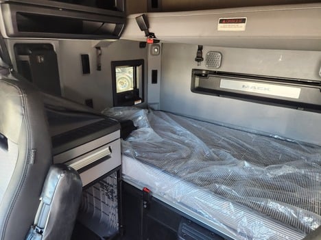 https://pub.imanpro.net/mktruck/photo/325242/TH_8.jpg?20260619134142