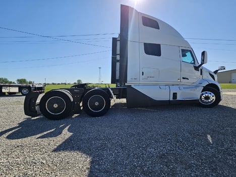https://pub.imanpro.net/mktruck/photo/325301/TH_3.jpg?20260619064839