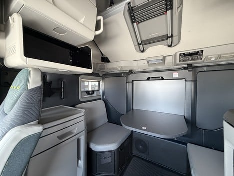 https://pub.imanpro.net/mktruck/photo/325615/TH_14.jpg?20260716204740