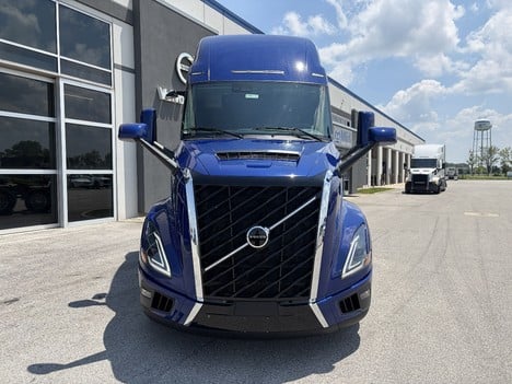 https://pub.imanpro.net/mktruck/photo/325615/TH_2.jpg?20260716204740