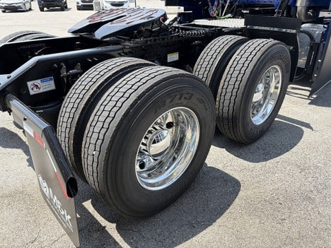 https://pub.imanpro.net/mktruck/photo/325615/TH_5.jpg?20260716204740
