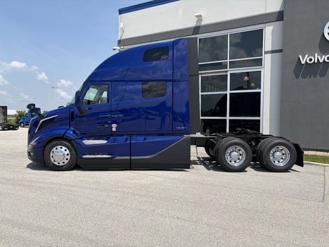 https://pub.imanpro.net/mktruck/photo/325615/TH_8.jpg?20260716204740