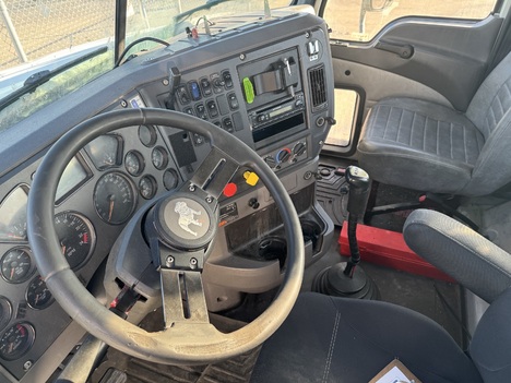 https://pub.imanpro.net/mktruck/photo/325650/TH_5.jpg?20260629185359