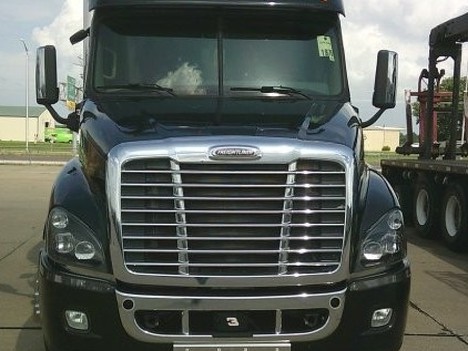 https://pub.imanpro.net/mktruck/photo/325667/TH_2.jpg?20260703142845