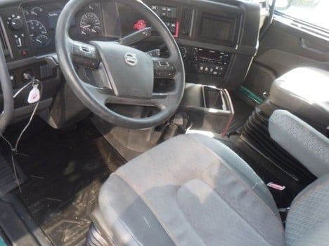 https://pub.imanpro.net/mktruck/photo/325792/TH_4.jpg?20260703171601