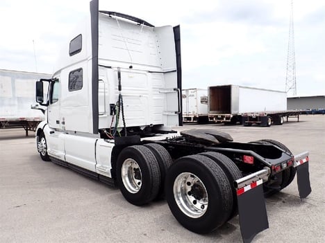 https://pub.imanpro.net/mktruck/photo/325816/TH_3.jpg?20260707233133