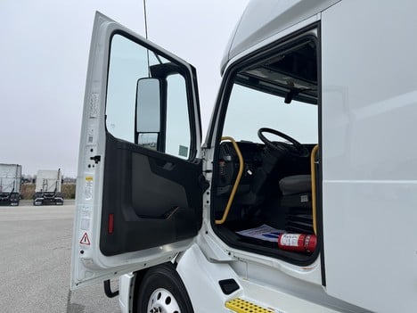 https://pub.imanpro.net/mktruck/photo/325871/TH_9.jpg?20251121151733