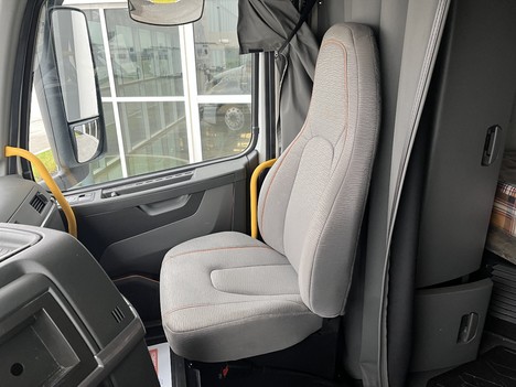 https://pub.imanpro.net/mktruck/photo/325873/TH_11.jpg?20251121151733