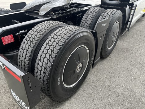 https://pub.imanpro.net/mktruck/photo/325873/TH_5.jpg?20251121151733