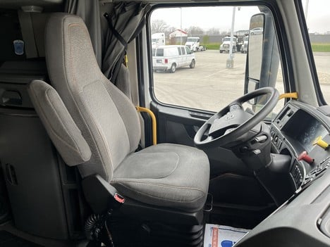 https://pub.imanpro.net/mktruck/photo/325884/TH_12.jpg?20260709225653