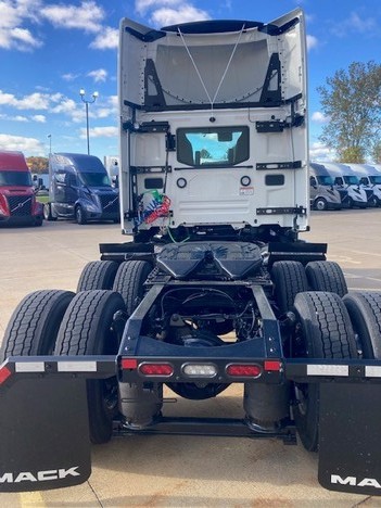 https://pub.imanpro.net/mktruck/photo/325898/TH_4.jpg?20260710163956
