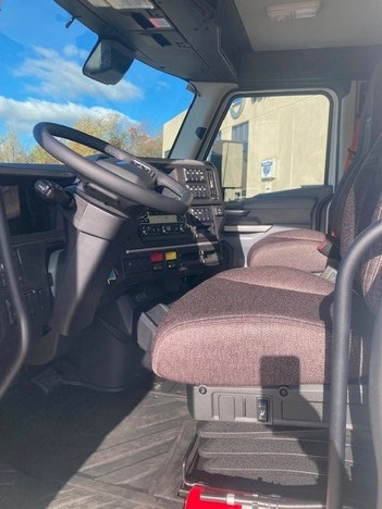 https://pub.imanpro.net/mktruck/photo/325898/TH_5.jpg?20260710163956