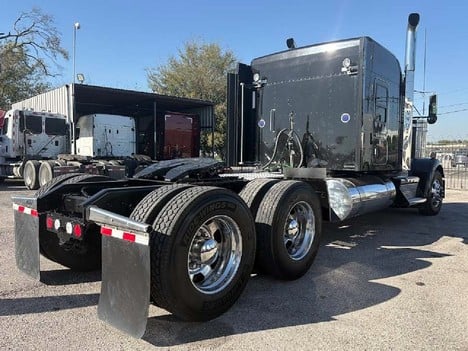 https://pub.imanpro.net/mktruck/photo/325904/TH_5.jpg?20260710214720