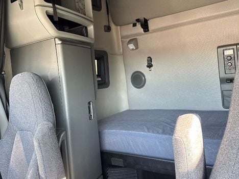 https://pub.imanpro.net/mktruck/photo/325956/TH_4.jpg?20260716152824