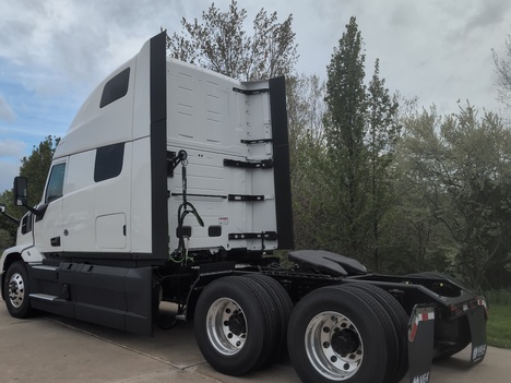 https://pub.imanpro.net/mktruck/photo/326000/TH_2.jpg?20260717121026