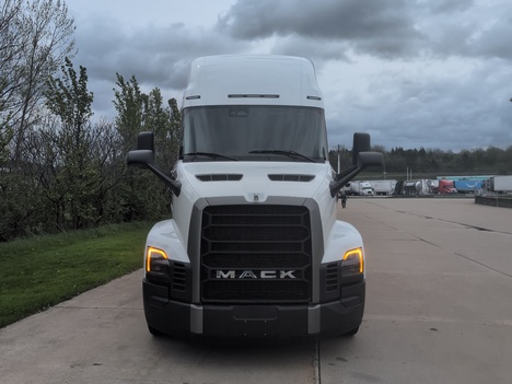 https://pub.imanpro.net/mktruck/photo/326000/TH_5.jpg?20260717121026