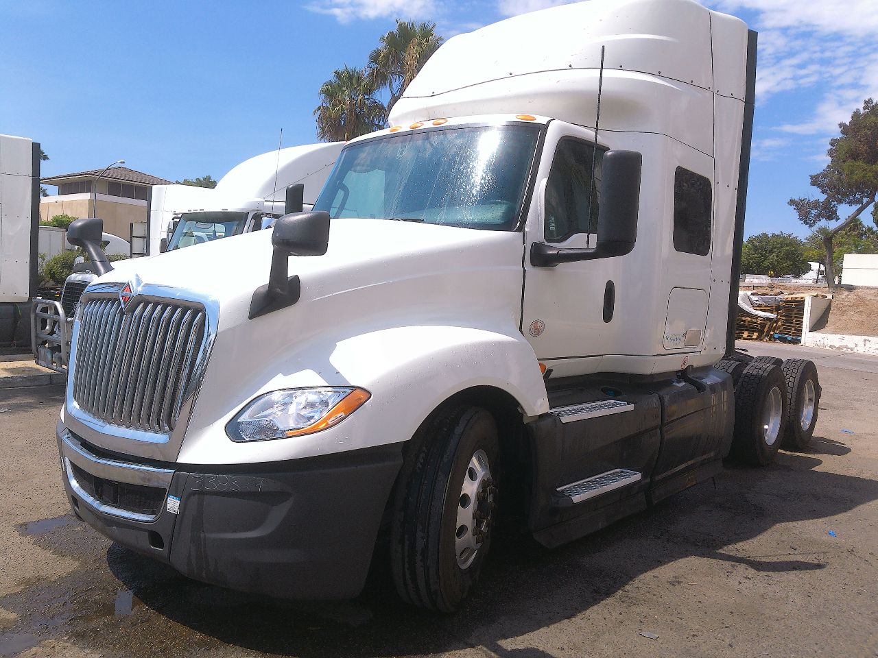 2020-international-lt625-sleeper #1261