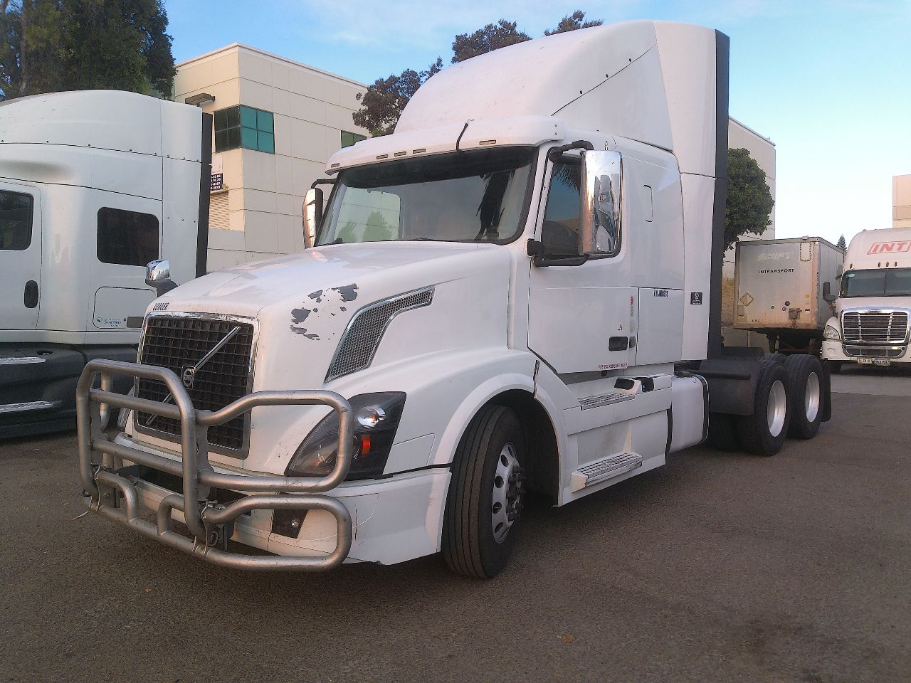 2018 VOLVO VNL430 Sleeper #1257