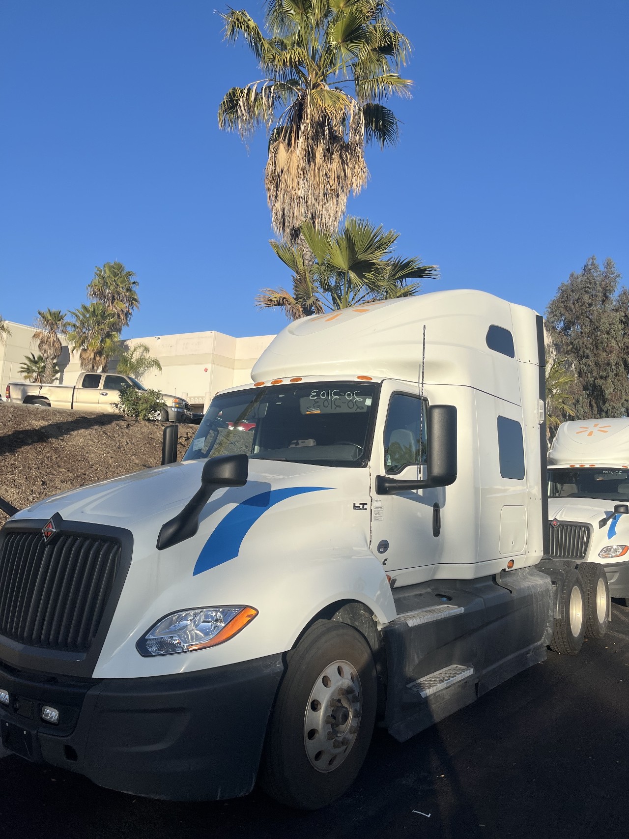 2020-international-lt625-sleeper #1242