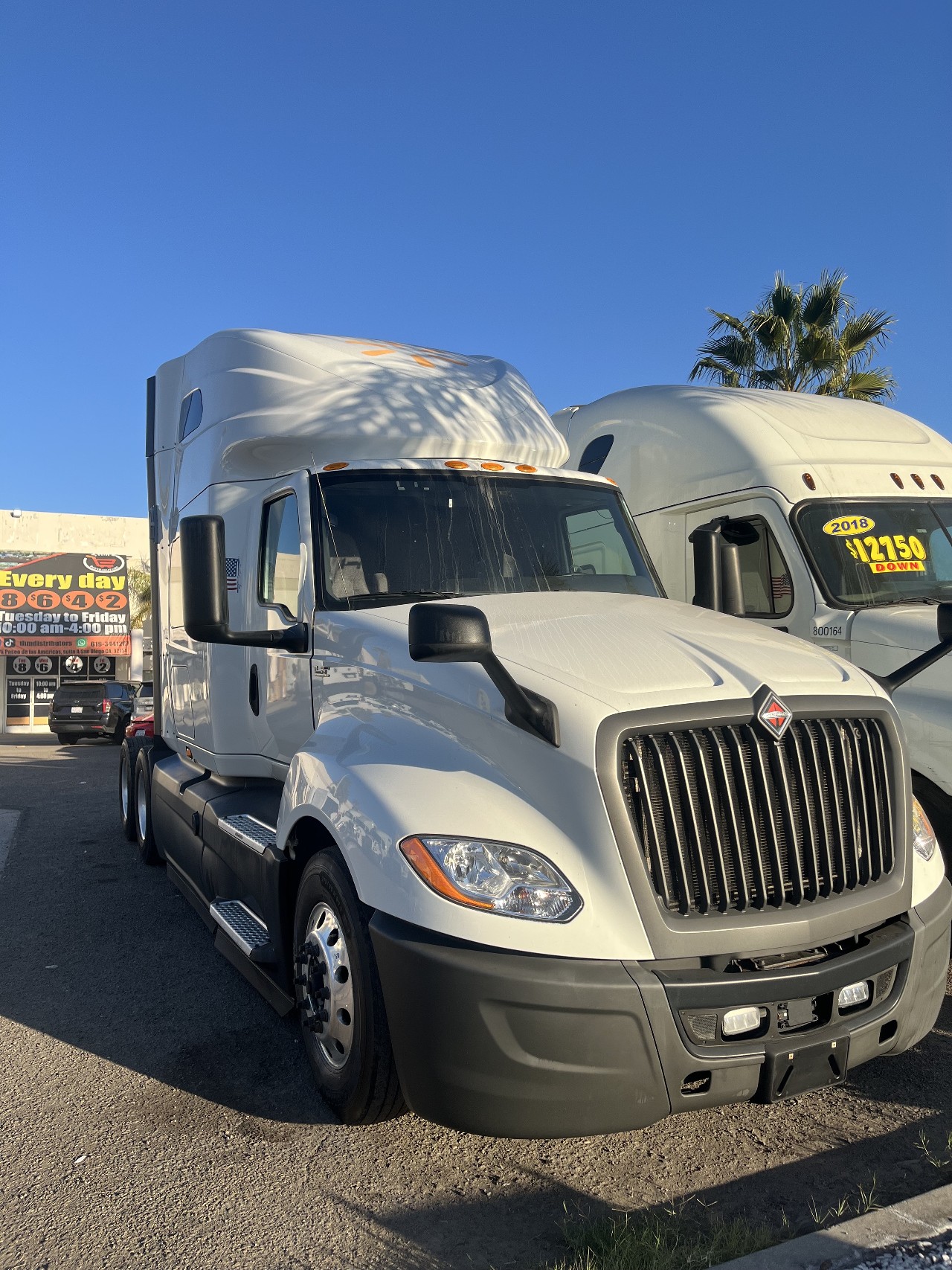 2020-international-lt625-sleeper #1240