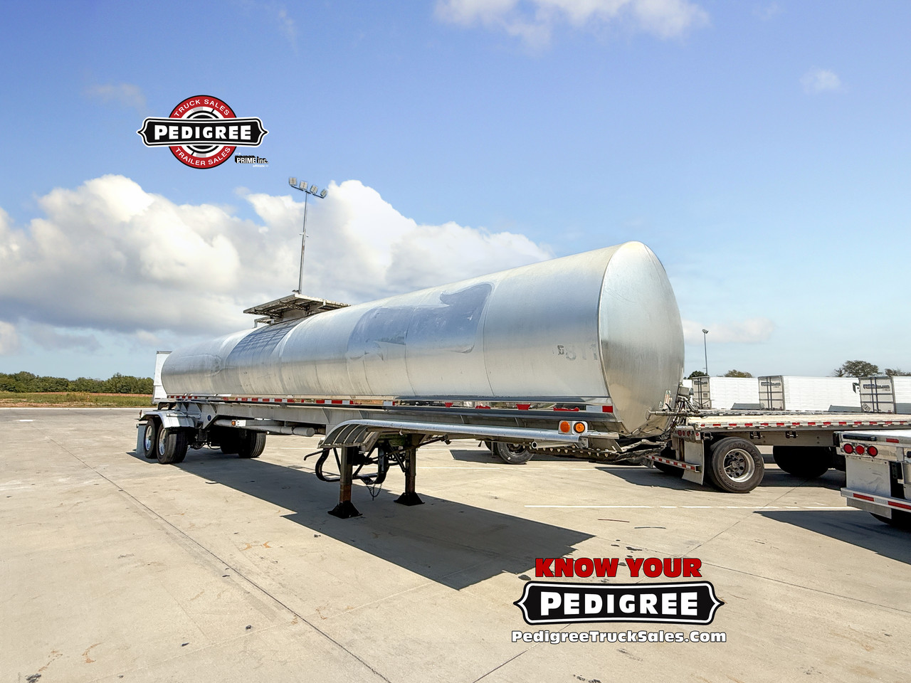 2005 WALKER FOOD GRADE TANKER Food Grade Tanker Trailer #4166 2005 WALKER FOOD GRADE TANKER Food Grade Tanker Trailer #4166