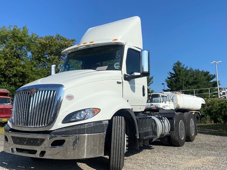 2027 INTERNATIONAL RH Tandem Axle Daycab #1049