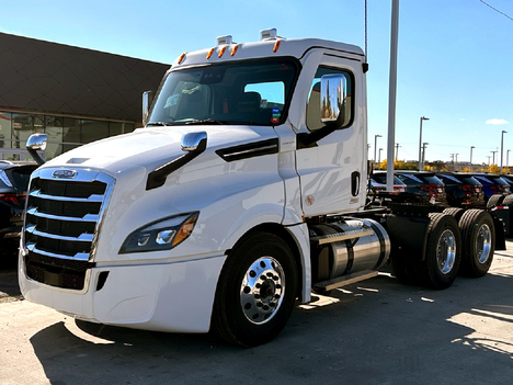 2024 FREIGHTLINER PT126DC TANDEM AXLE DAYCAB FOR SALE #30085