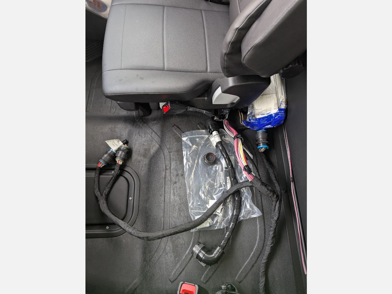 2025 Freightliner 114SD - image 22