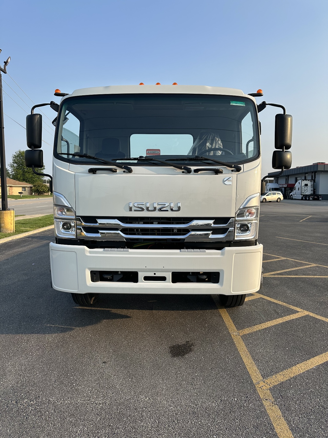 2025 Isuzu FVR - image 2