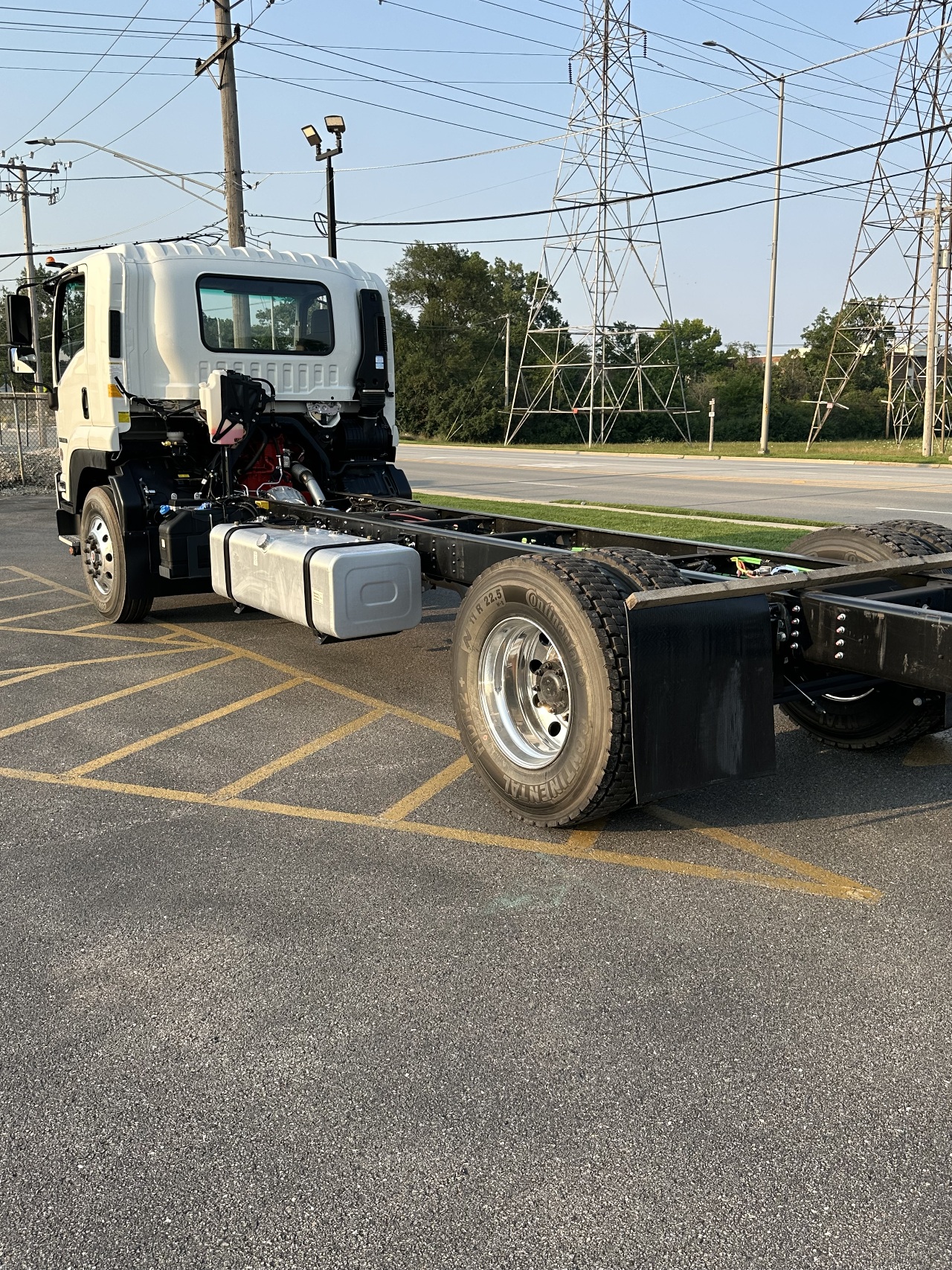 2025 Isuzu FVR - image 6