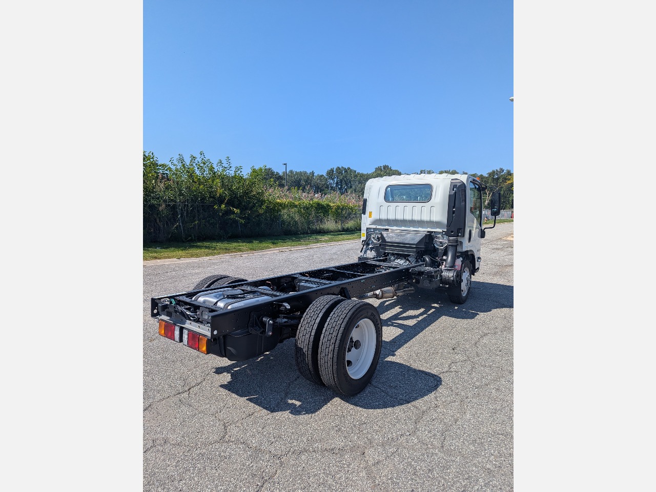 2025 Isuzu - image 6