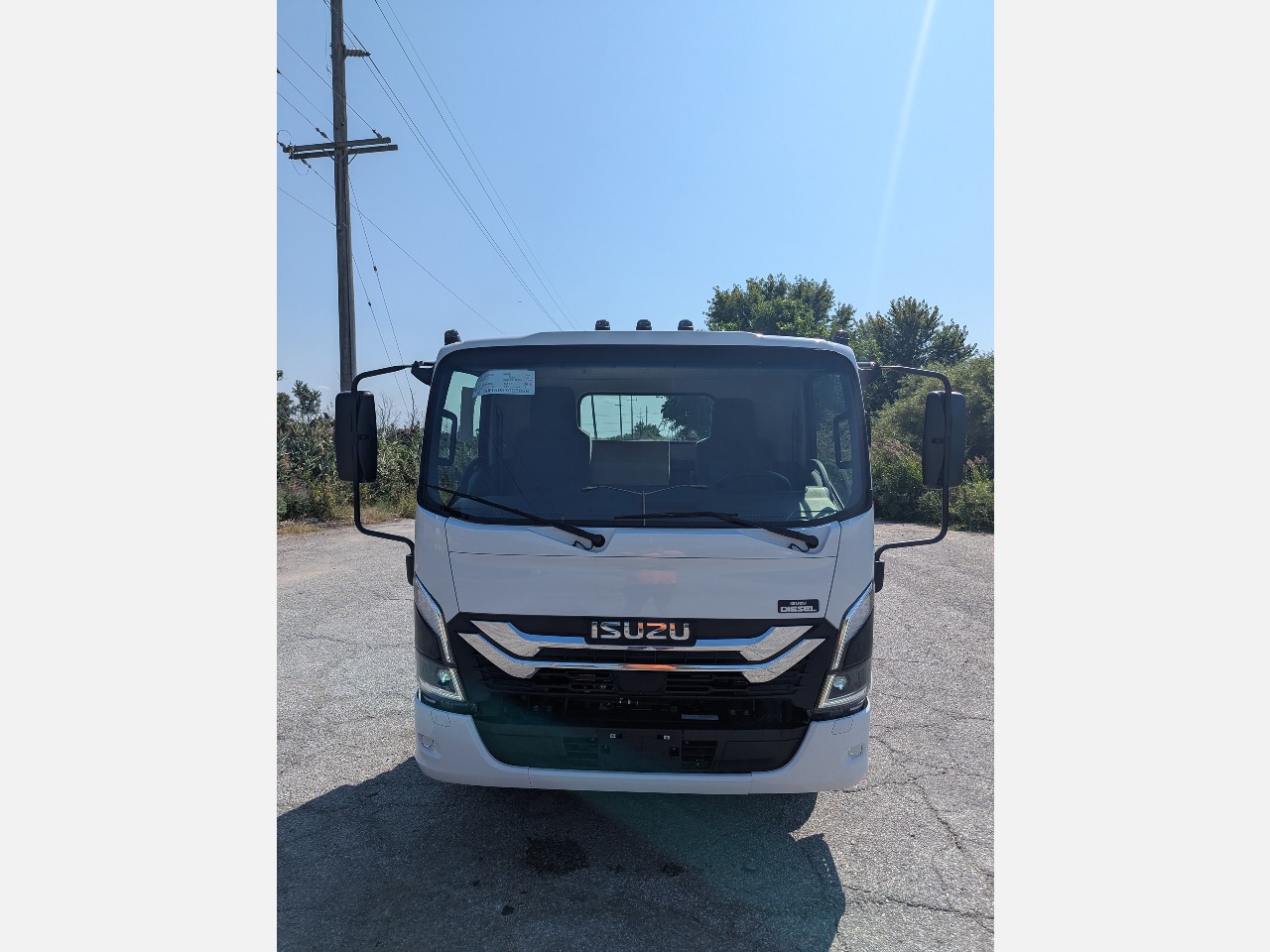 2025 Isuzu - image 14