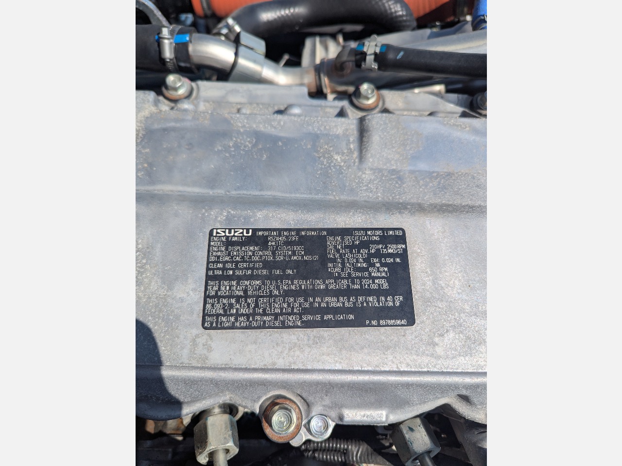 2025 Isuzu - image 4