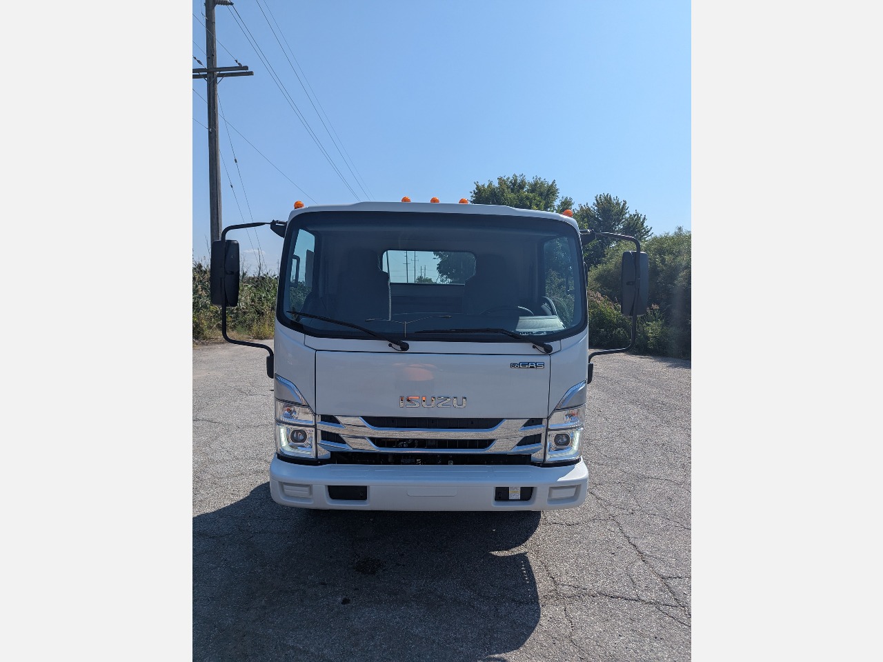 2025 Isuzu - image 9