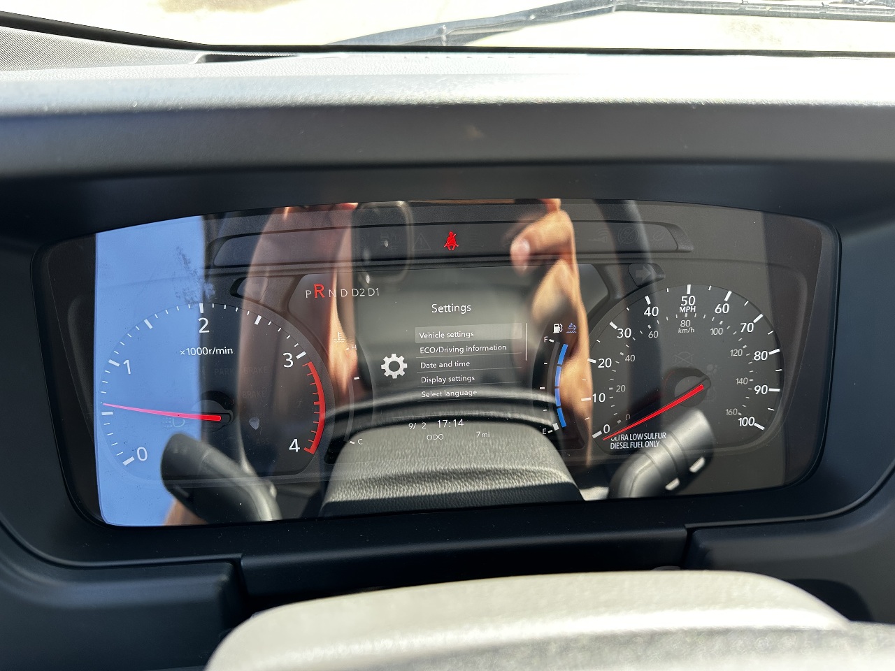 2025 Isuzu - image 9