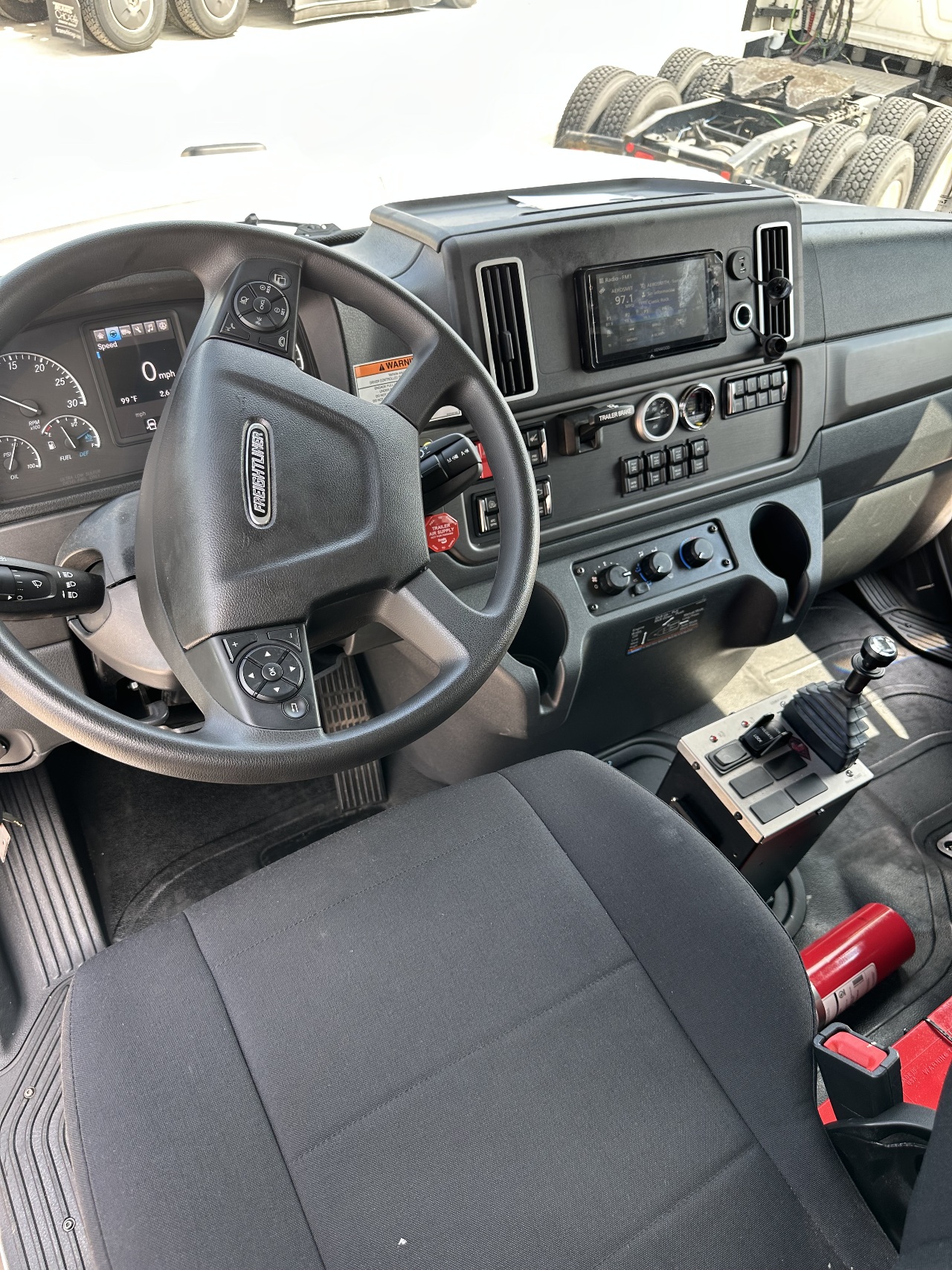 2026 Freightliner 114SD - image 5