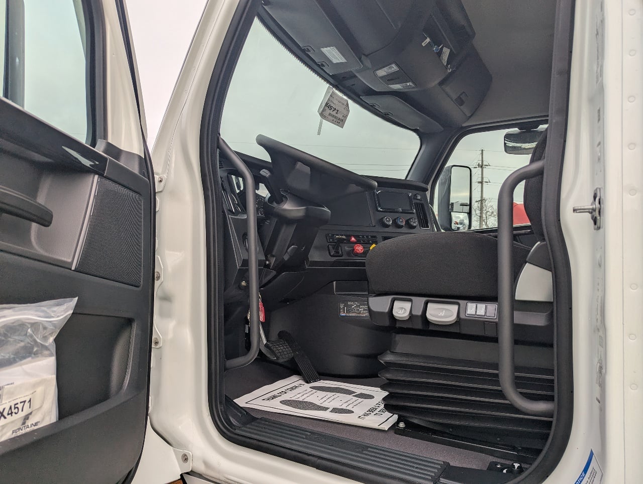 2026 Freightliner - image 9