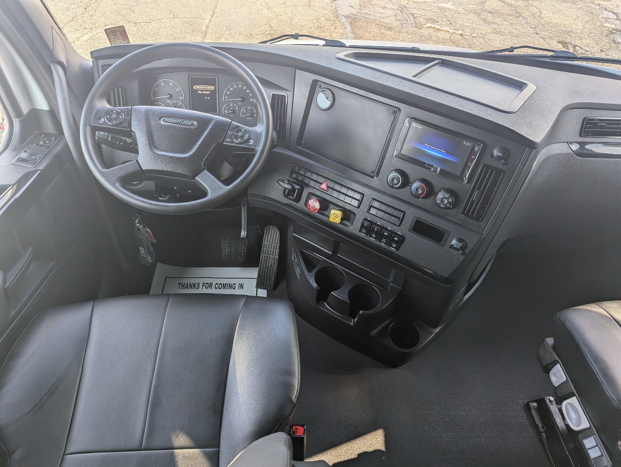 2026 Freightliner - image 16