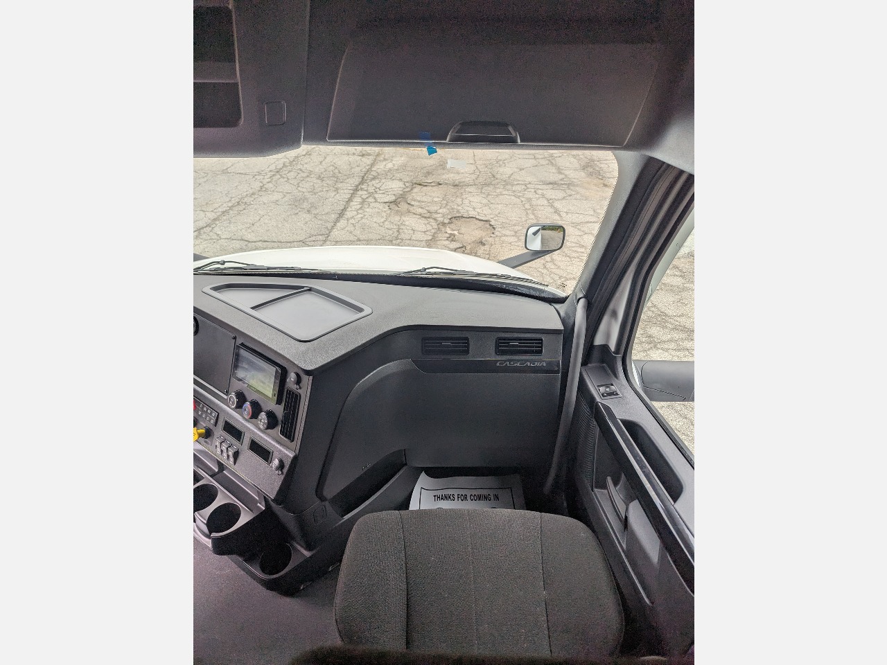 2026 Freightliner - image 17