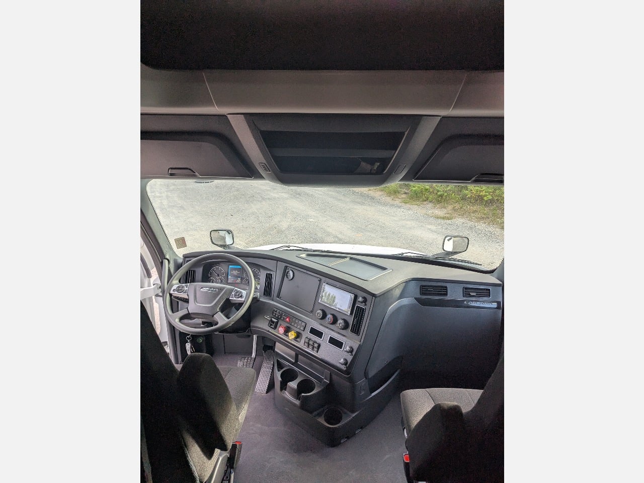 2026 Freightliner - image 15