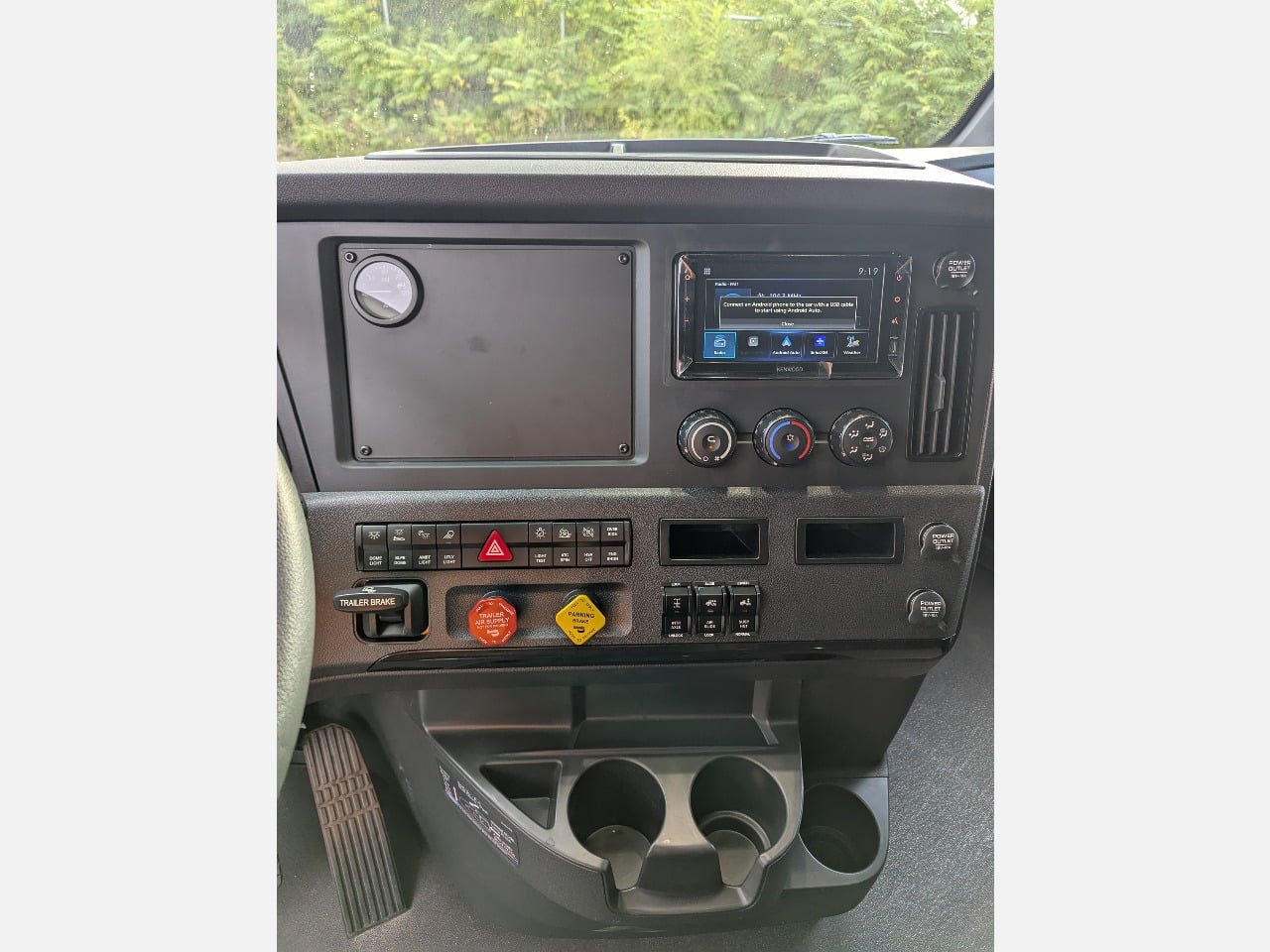 2026 Freightliner - image 16