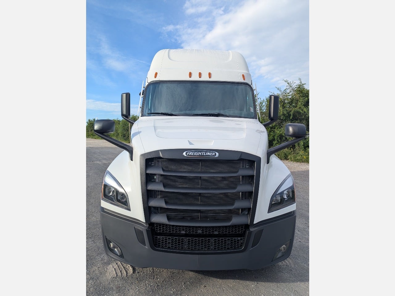 2026 Freightliner - image 2