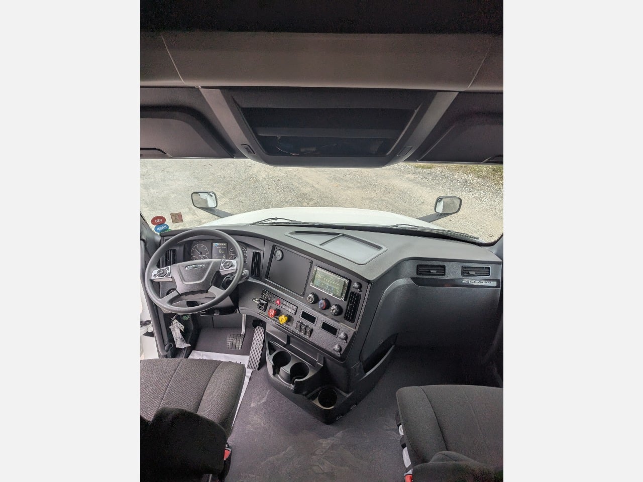 2026 Freightliner - image 14