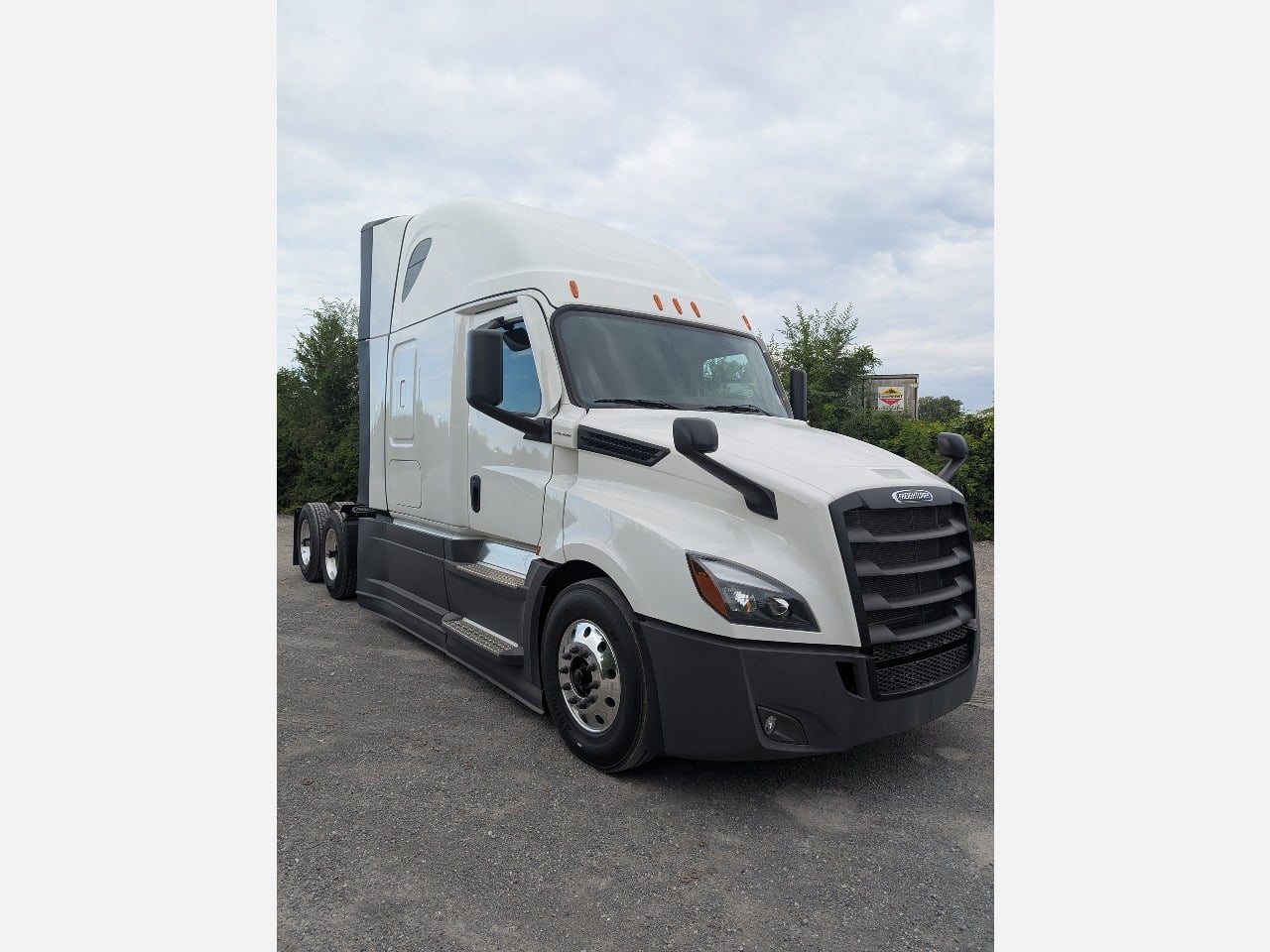 2026 Freightliner - image 4