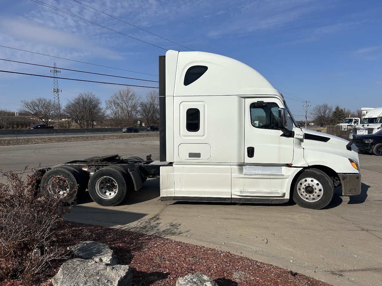 2020 Freightliner Cascadia - image 5