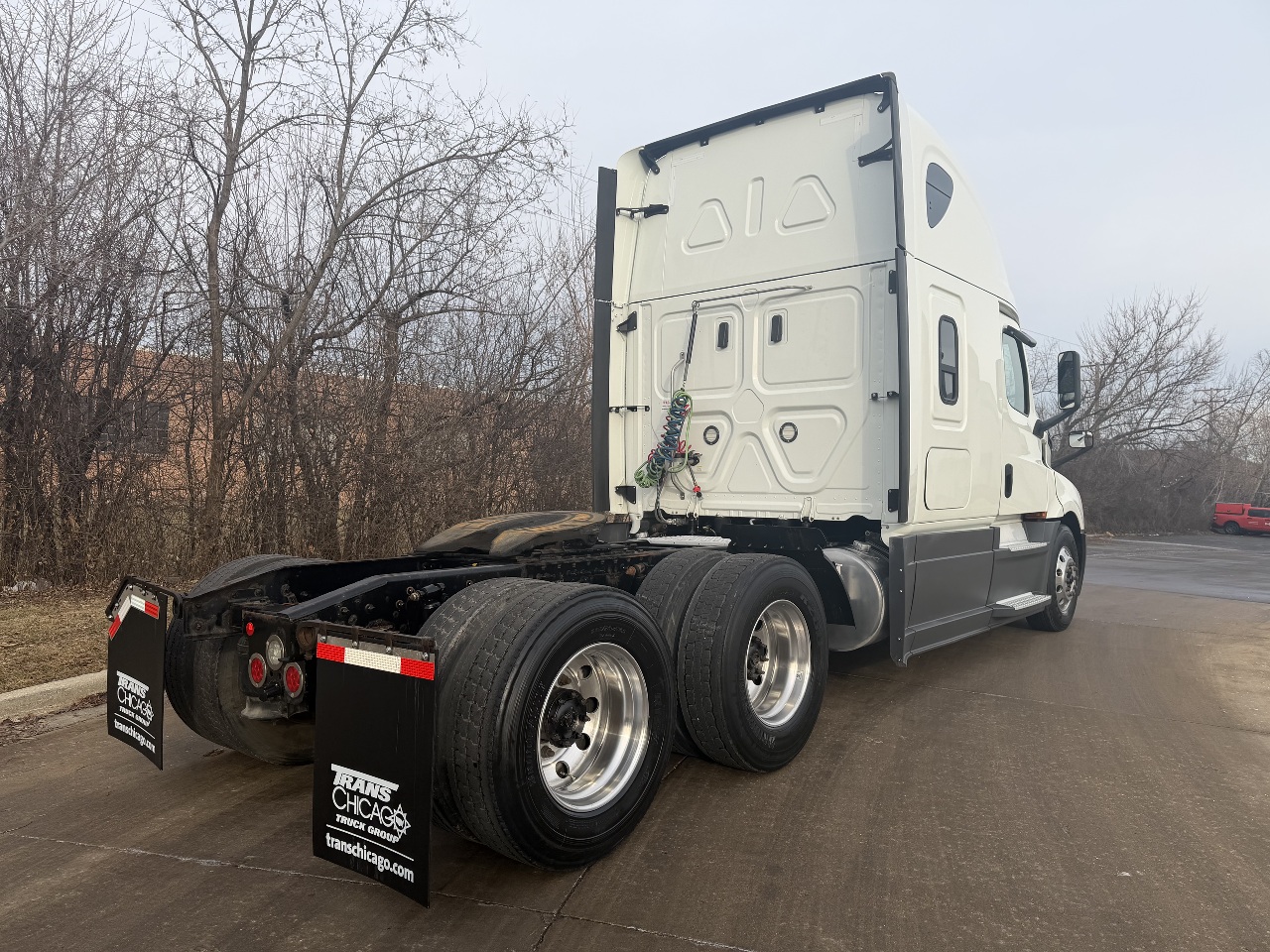 2020 Freightliner Cascadia - image 5