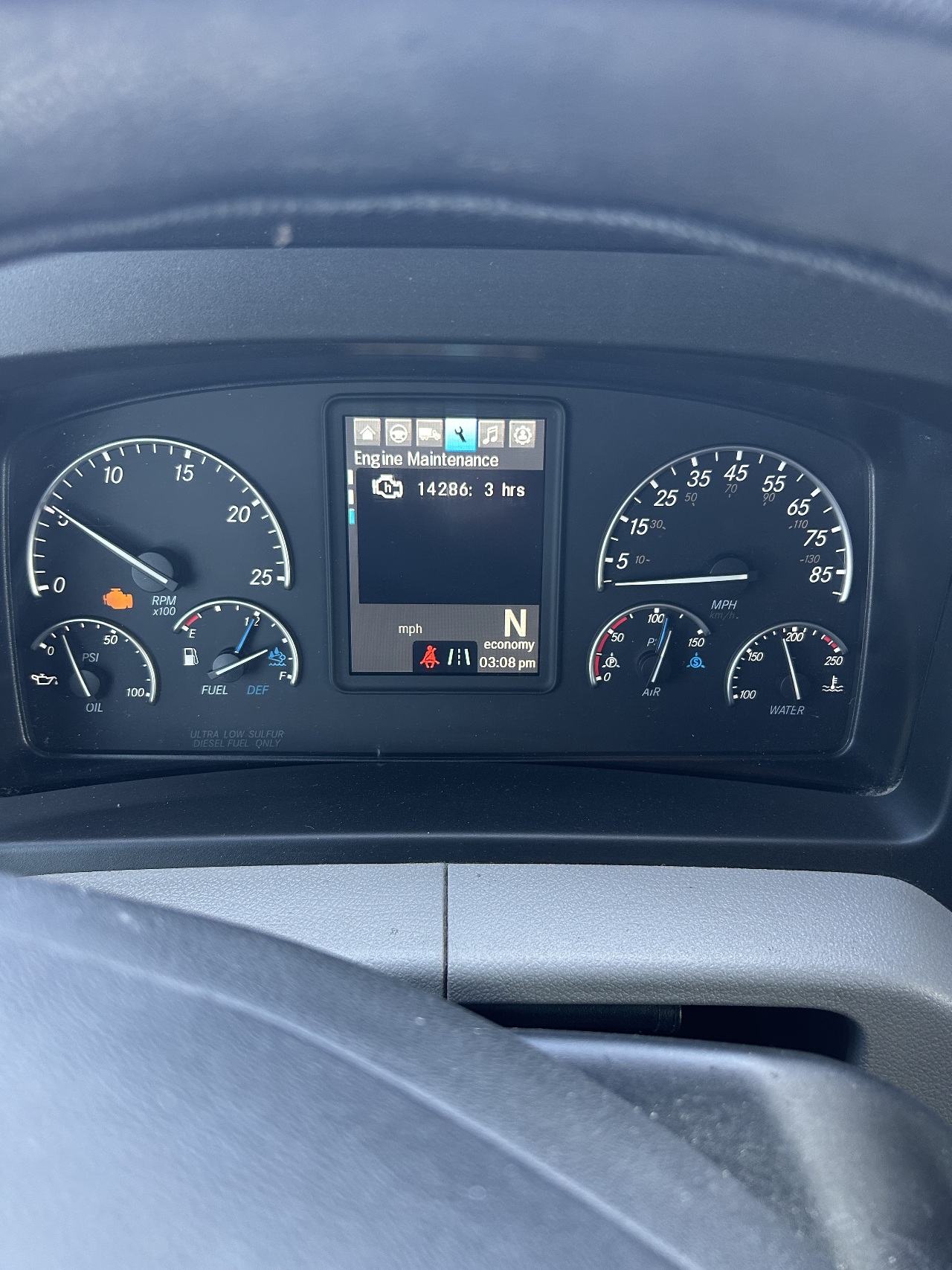 2020 Freightliner Cascadia - image 10