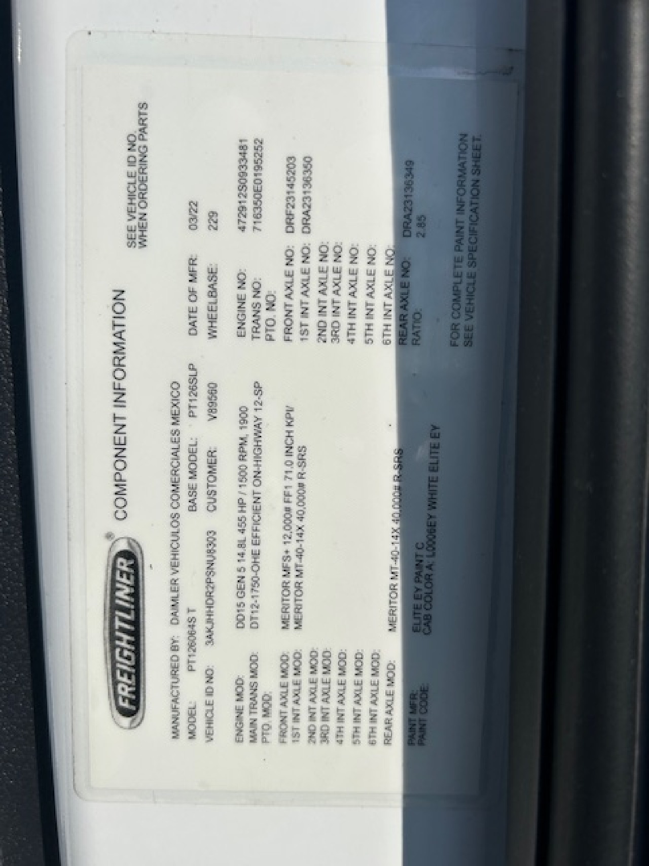 2023 Freightliner Cascadia - image 15