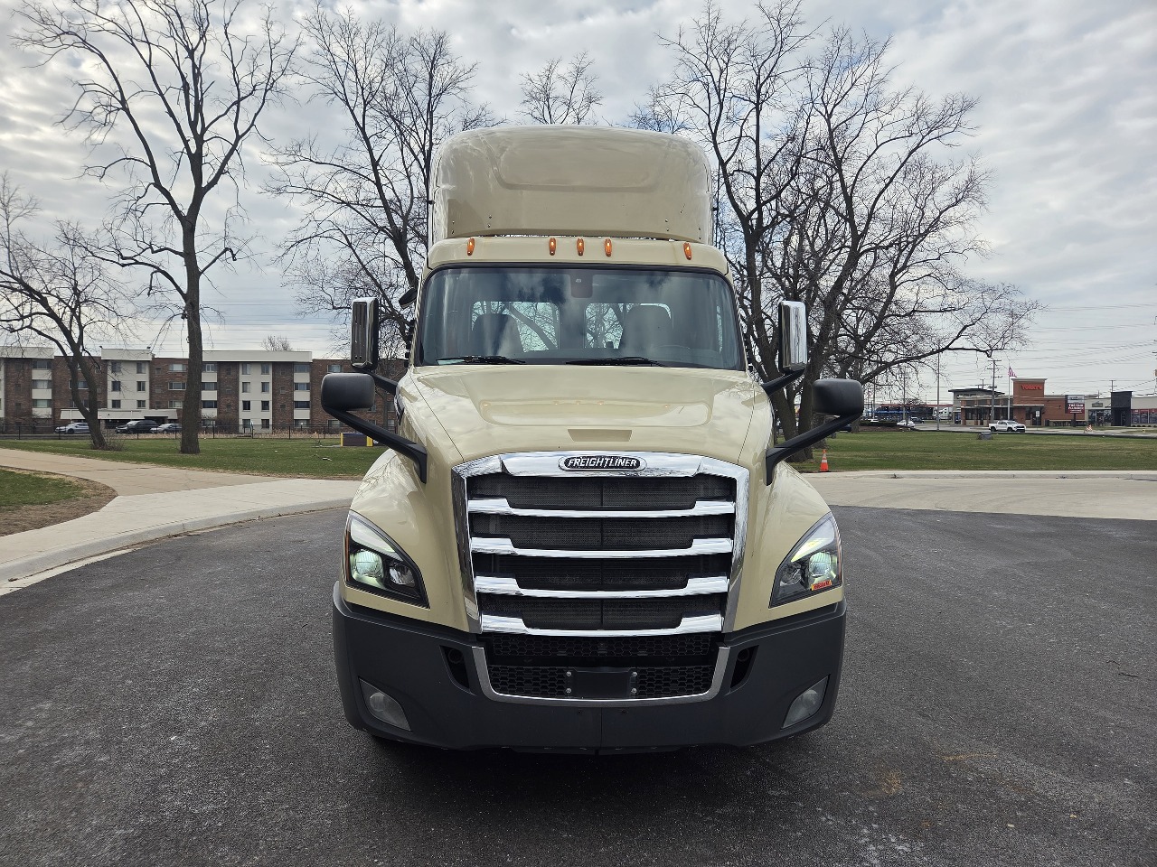 2020 Freightliner - image 2